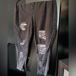 Torrid Black Ripped Leggings with Cheetah Print Design Size 4
